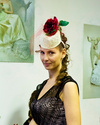 Наши гости: красавица в шляпке Анны Михайловой. 
Интерьеры SUSANNA MODELS PROFESSIONAL.